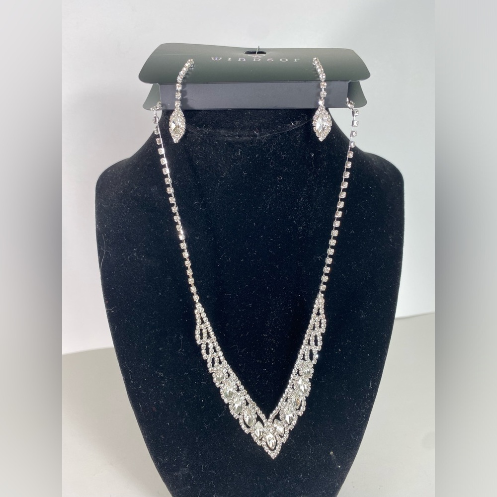 Windsor Fashion Jewelry Earrings and Necklace set